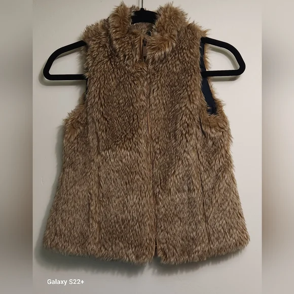Zara Kids Tan Furry Vest Size 8.   #G13 - Picture 2 of 16